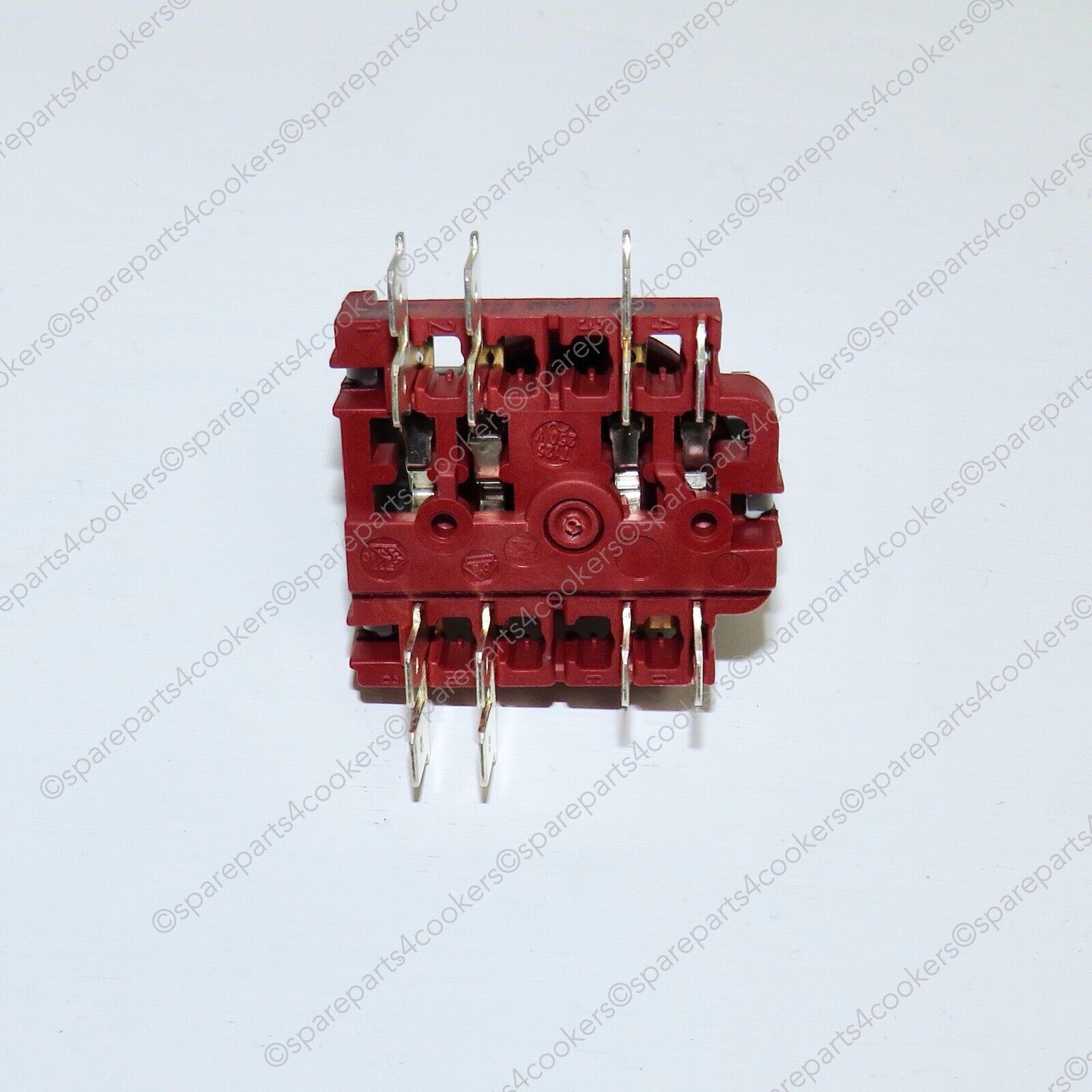 03fca9566890da348cda31915476c888